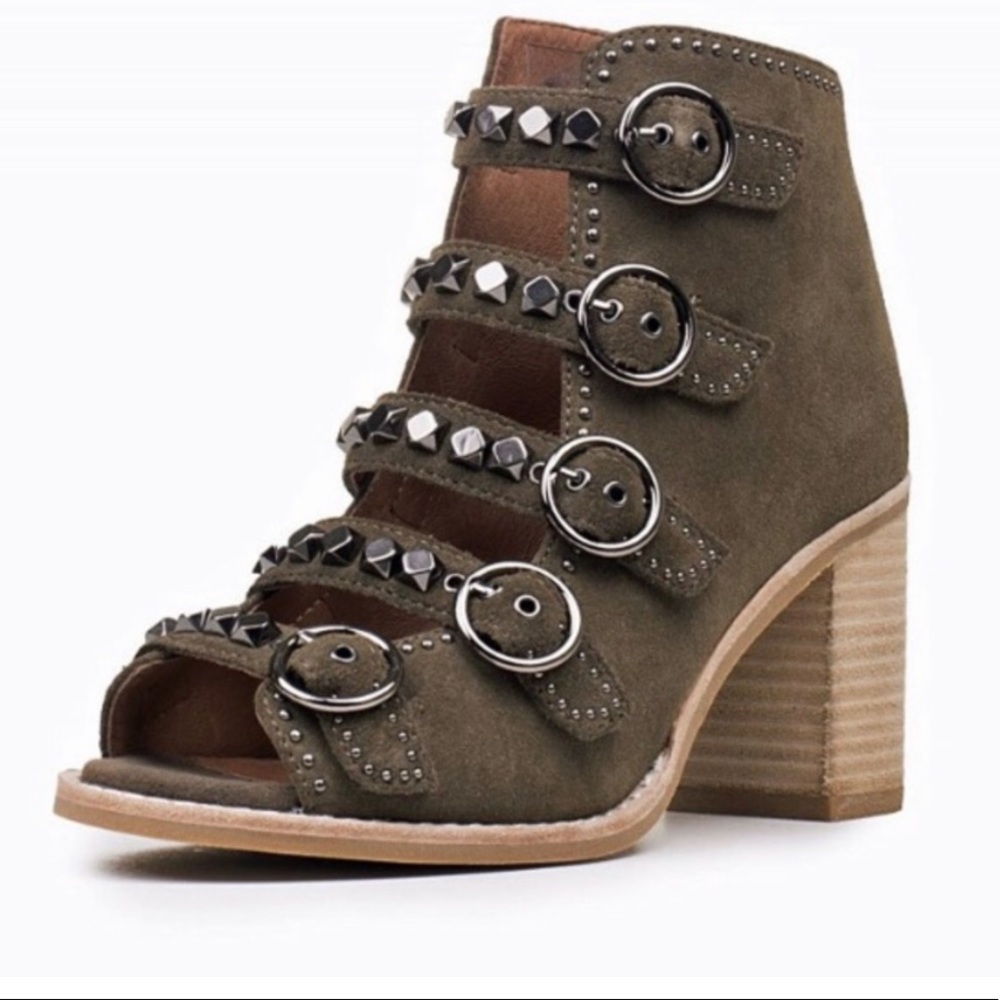 Jeffrey Campbell stud heels size 6